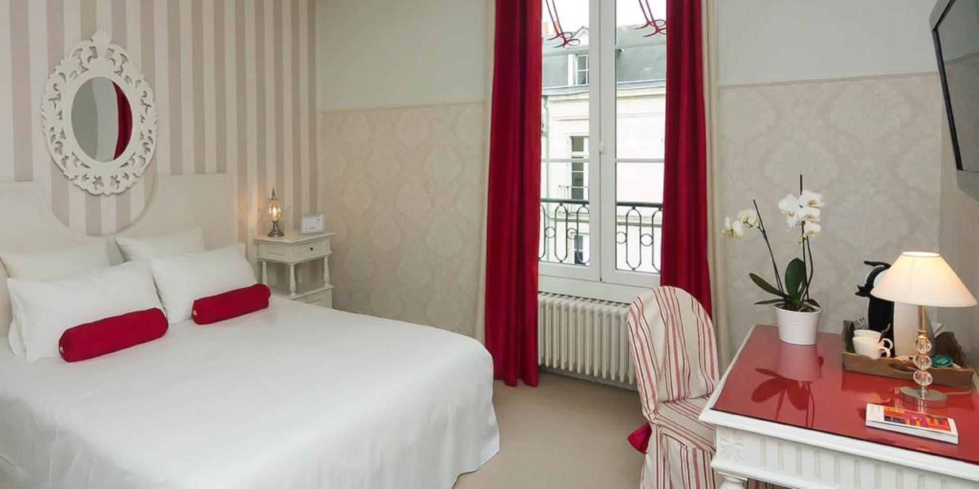 The Originals Boutique, Hotel Le Londres, Saumur Buitenkant foto